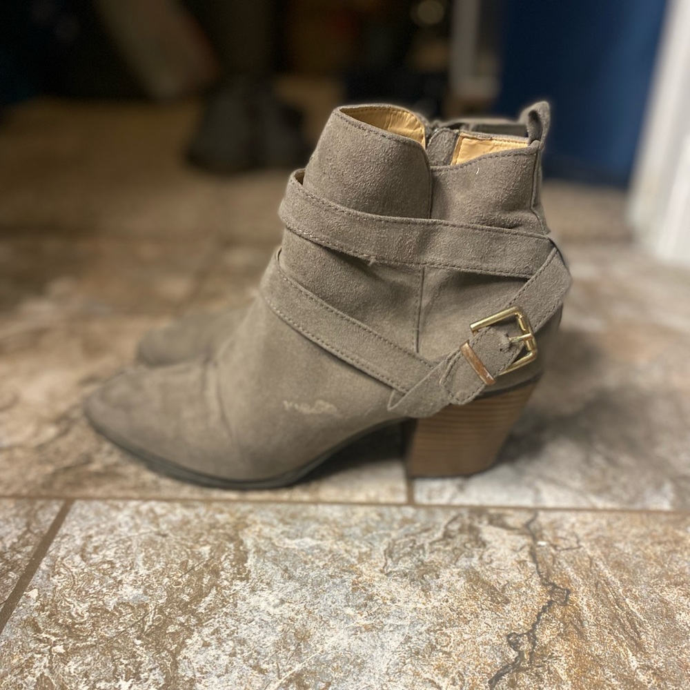 Express Gray booties- size 9